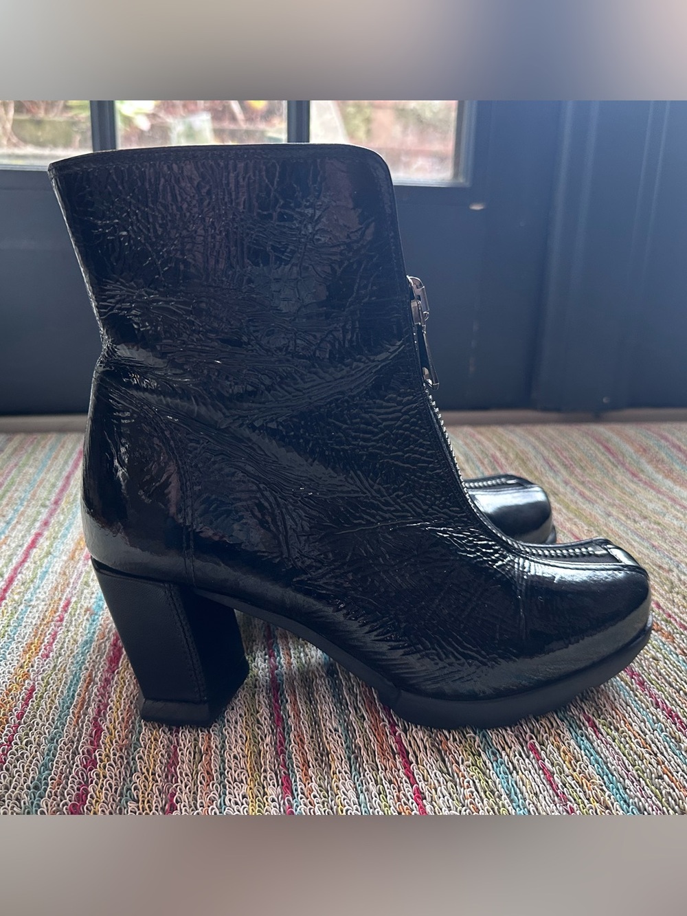 Fluevog EXCELLENT Together Hi Niki black patent leather frontzip heeled boot-7.5 - Picture 2 of 16